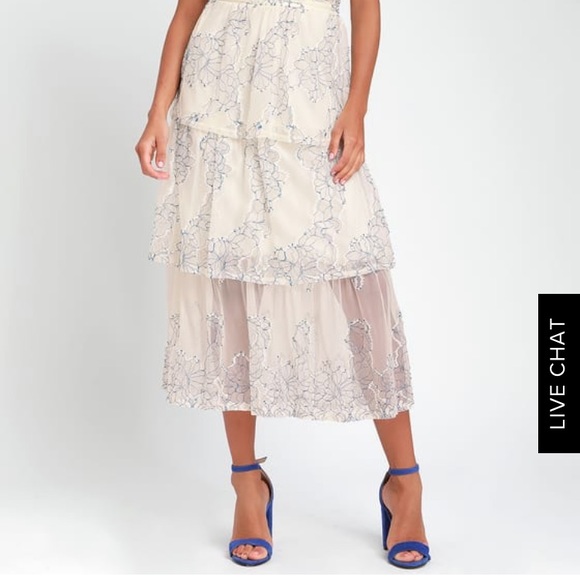 NWT Lulus blue and white lace midi dress bridal - Picture 2 of 4